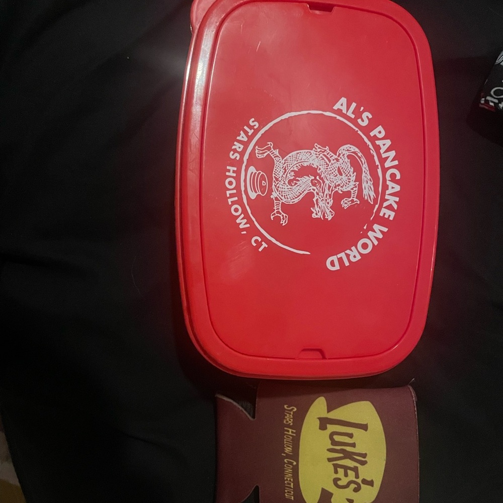 Maroon Luke's Diner Can Holder